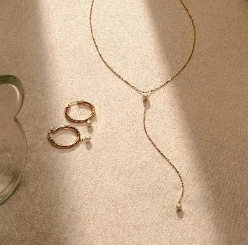 Love Y Pearl Necklace