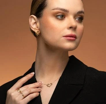 VALENTINE 24 NECKLACE